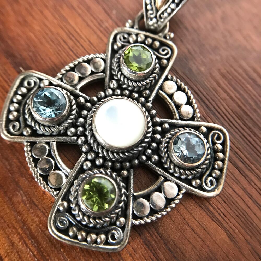 Indonesian Mother of Pearl Pendant - Sterling Silver & 18K Gold